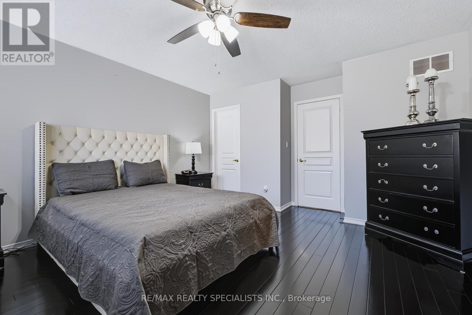 1379 BRANDON TERRACE - 23