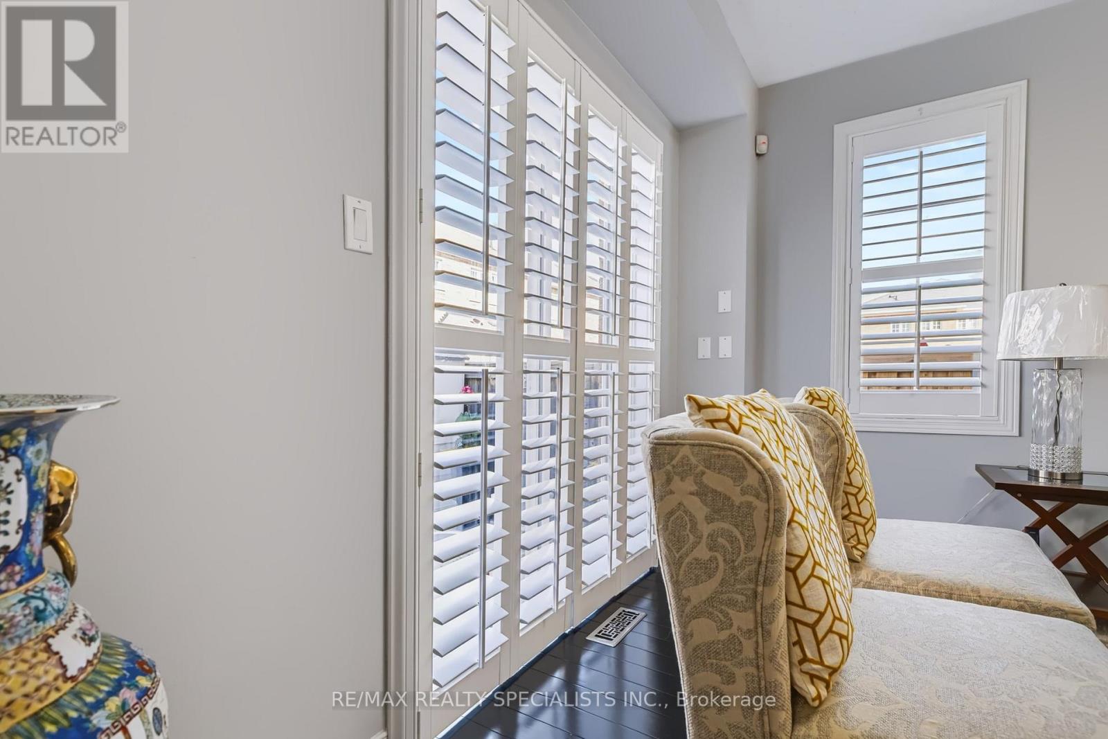 1379 BRANDON TERRACE - 36