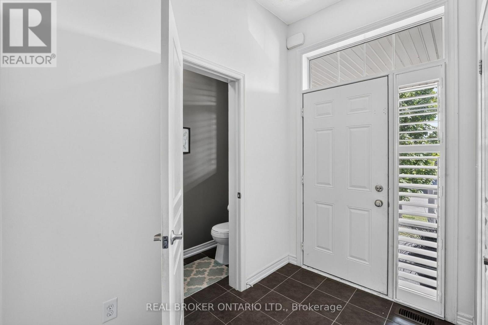 3231 STONEY CRESCENT - 10