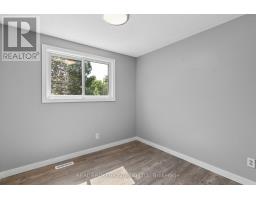 74 Helene Crescent, Waterloo, ON N2L5E5 Photo 19