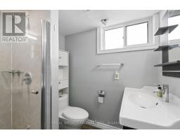 74 Helene Crescent, Waterloo, ON N2L5E5 Photo 20
