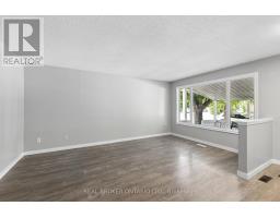 74 Helene Crescent, Waterloo, ON N2L5E5 Photo 7