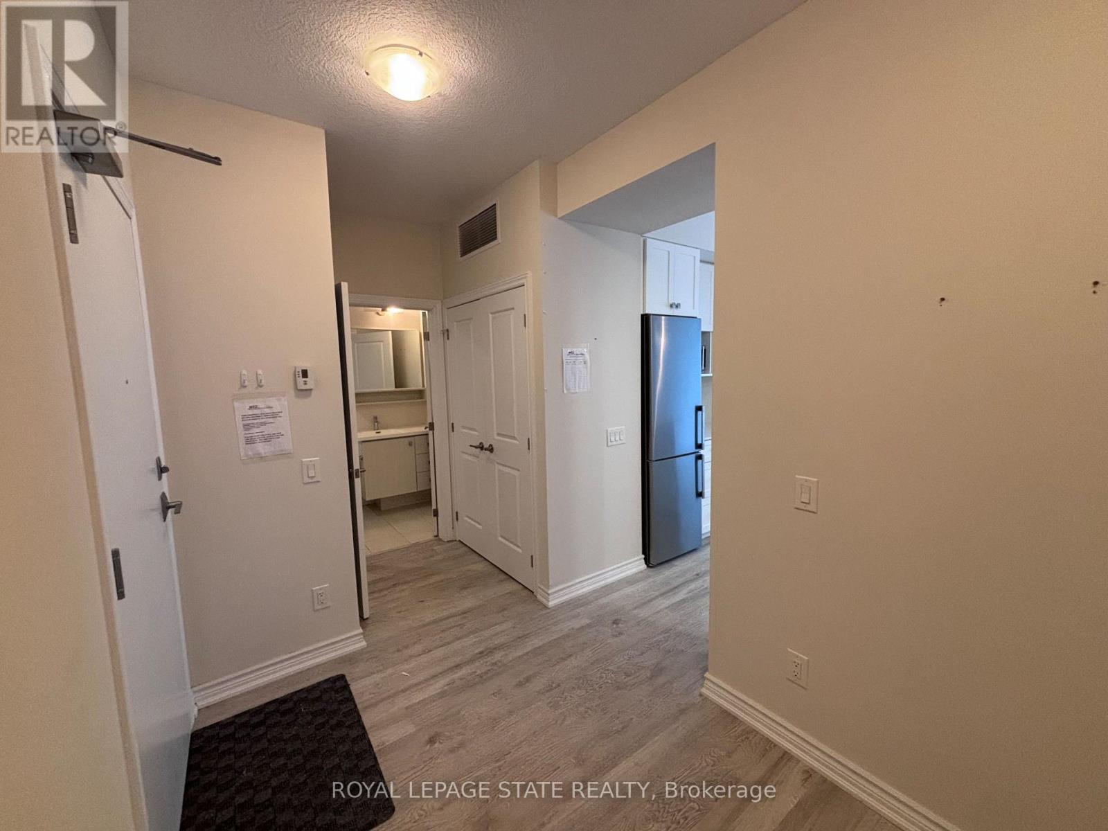 #309 40 ESPLANADE LANE - 2