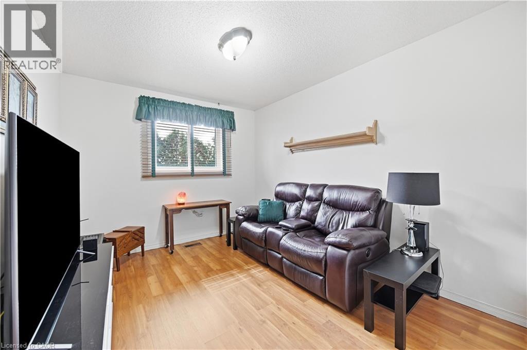 #10 1310 UPPER WENTWORTH Street - 23