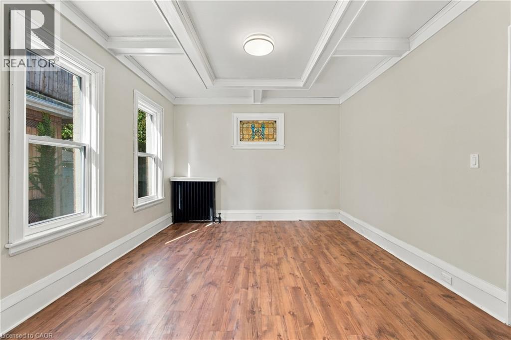 100 Balsam Avenue South — photo 19