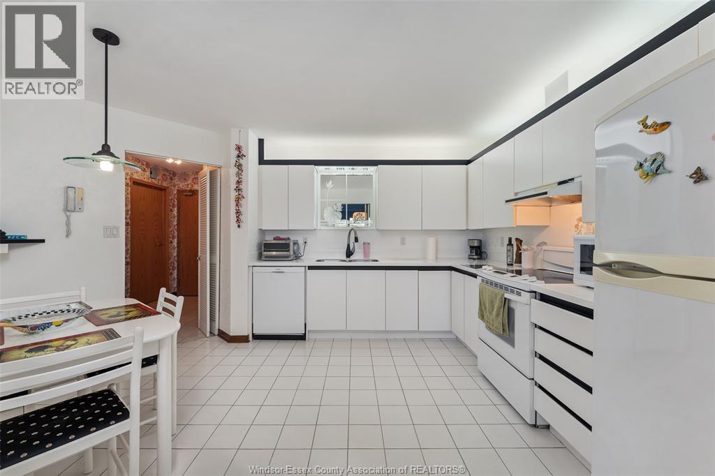5151 RIVERSIDE DRIVE E - 15