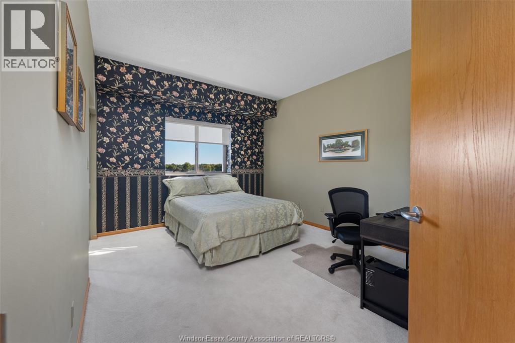 5151 RIVERSIDE DRIVE E - 19
