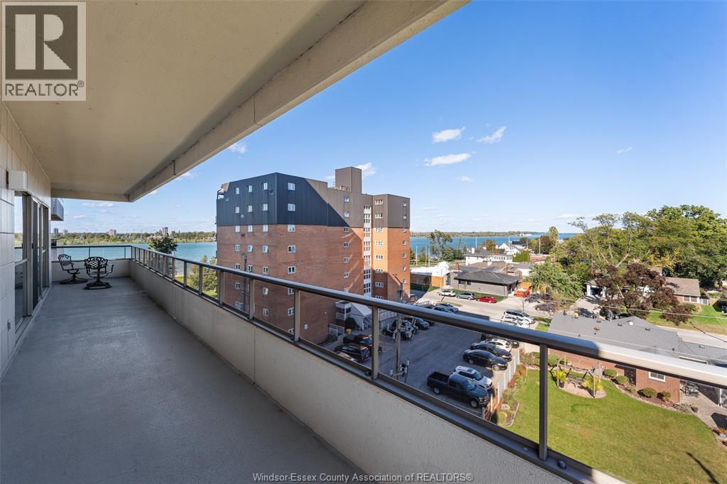 5151 RIVERSIDE DRIVE E - 30