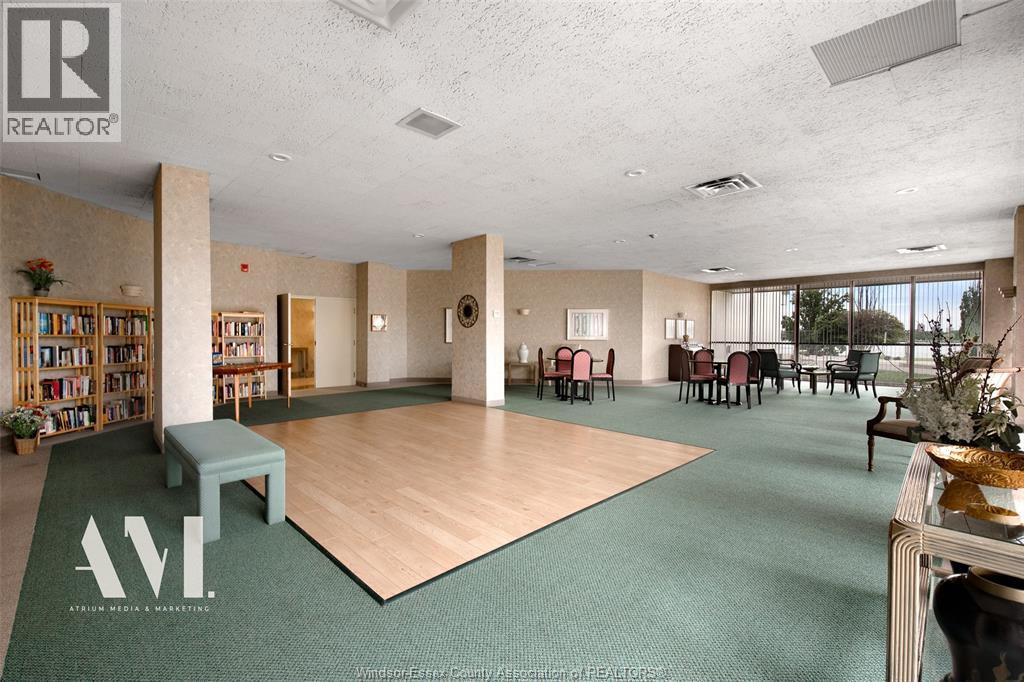 5151 RIVERSIDE DRIVE E - Image 4