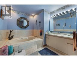 5151 Riverside Drive E, Windsor, ON N8S4R5 Photo 25