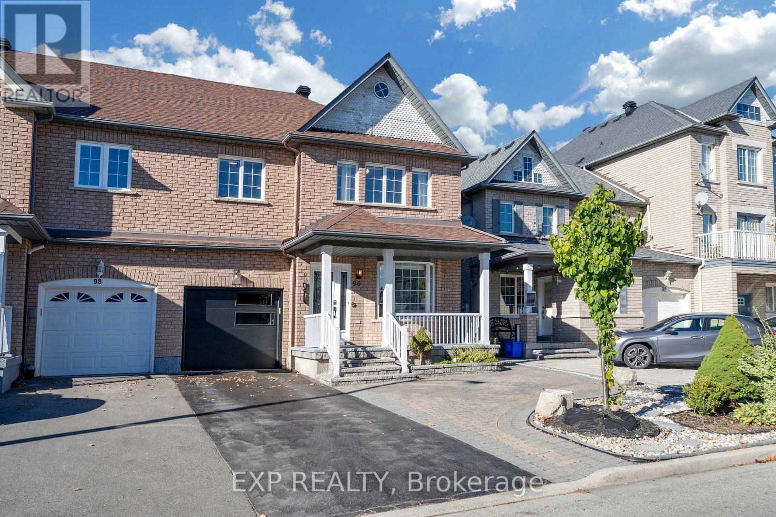 96 GRAND VALLEY BOULEVARD - 3