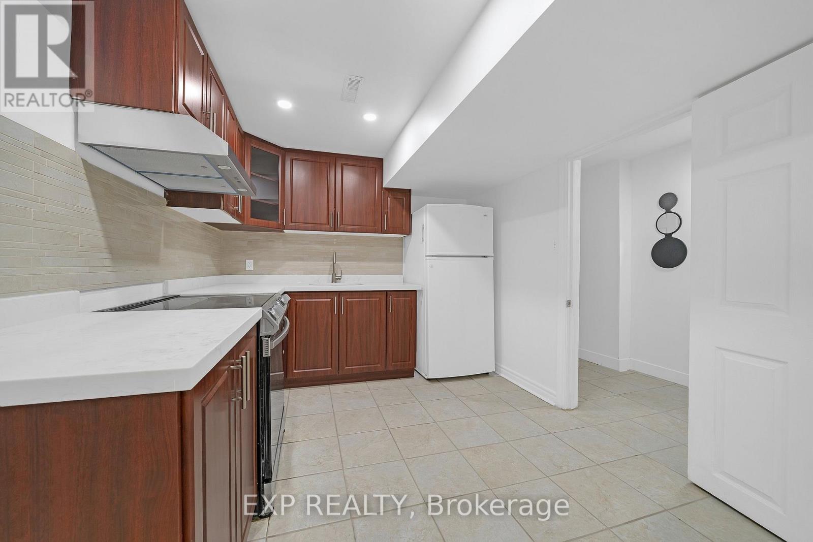 96 GRAND VALLEY BOULEVARD - 45