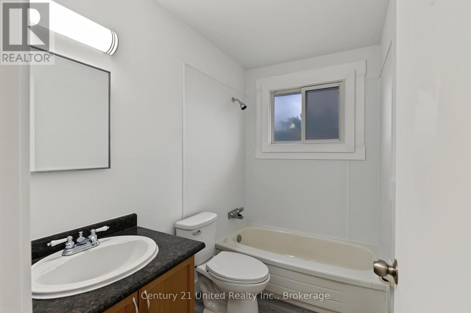 198 Aylmer Street North, Peterborough, ON photo 12