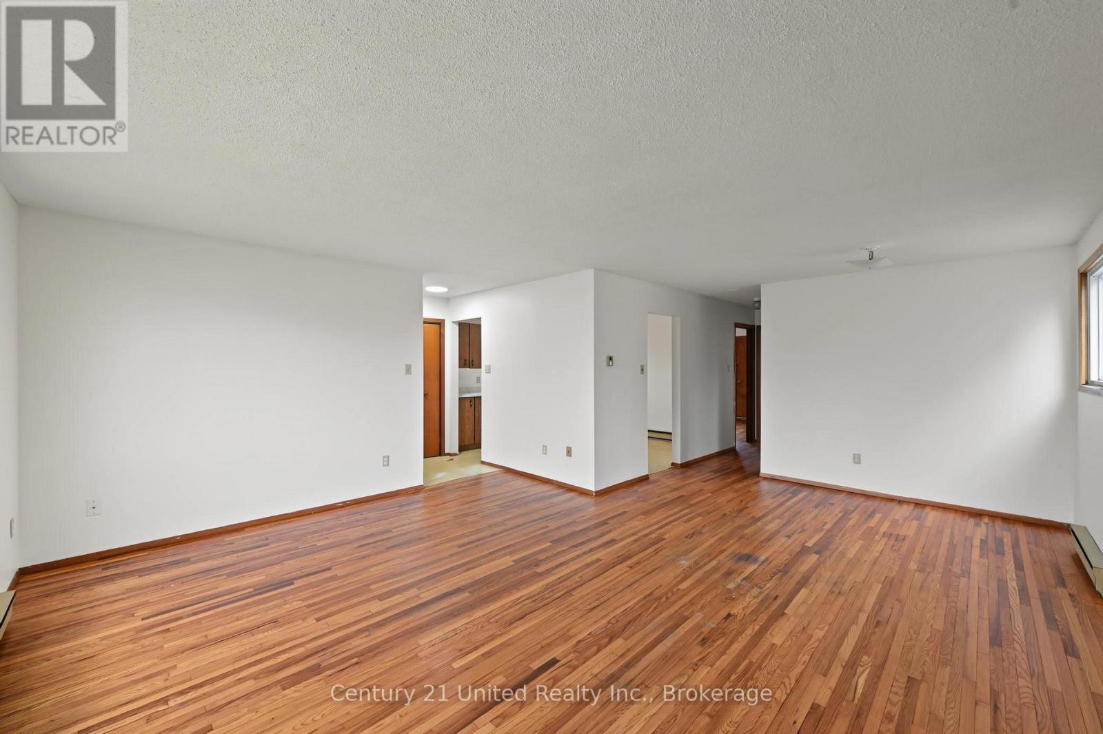 198 AYLMER STREET N - 18