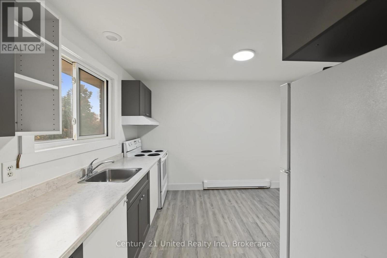 198 AYLMER STREET N - 2