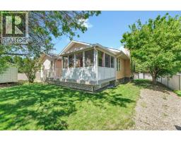 93 Park Meadows Court Se, Medicine Hat, AB T1B4C3 Photo 40