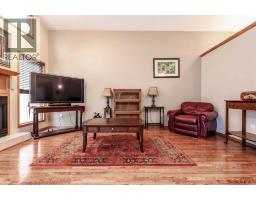 Bedroom - 93 Park Meadows Court Se, Medicine Hat, AB T1B4C3 Photo 12