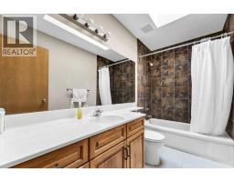 93 Park Meadows Court Se, Medicine Hat, AB T1B4C3 Photo 17