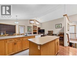 4pc Bathroom - 93 Park Meadows Court Se, Medicine Hat, AB T1B4C3 Photo 8