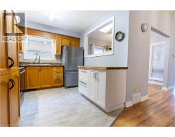 12 Hawkins Crescent, Tillsonburg, ON N4G5K7 Photo 10