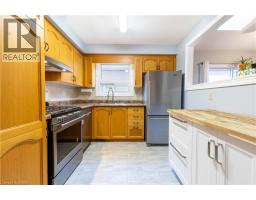 12 Hawkins Crescent, Tillsonburg, ON N4G5K7 Photo 11