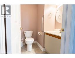12 Hawkins Crescent, Tillsonburg, ON N4G5K7 Photo 16