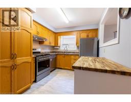 12 Hawkins Crescent, Tillsonburg, ON N4G5K7 Photo 9