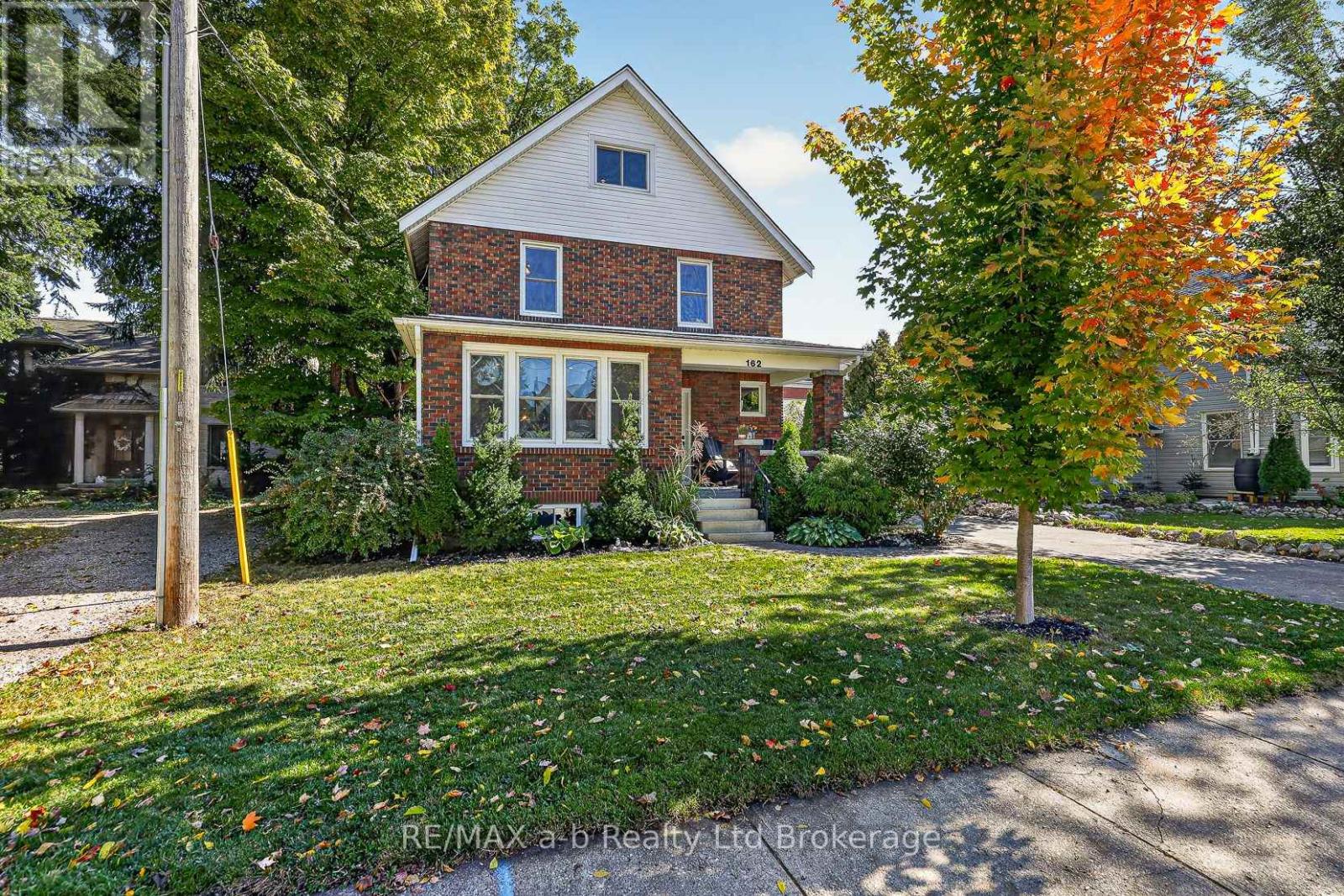 162 GRAHAM STREET - 2