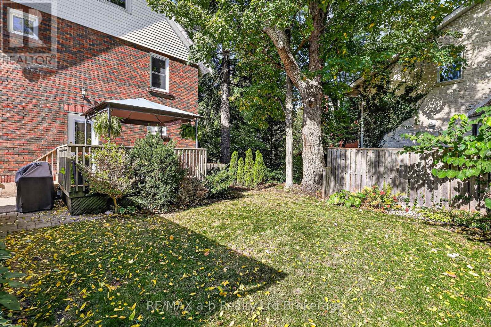 162 GRAHAM STREET - 26