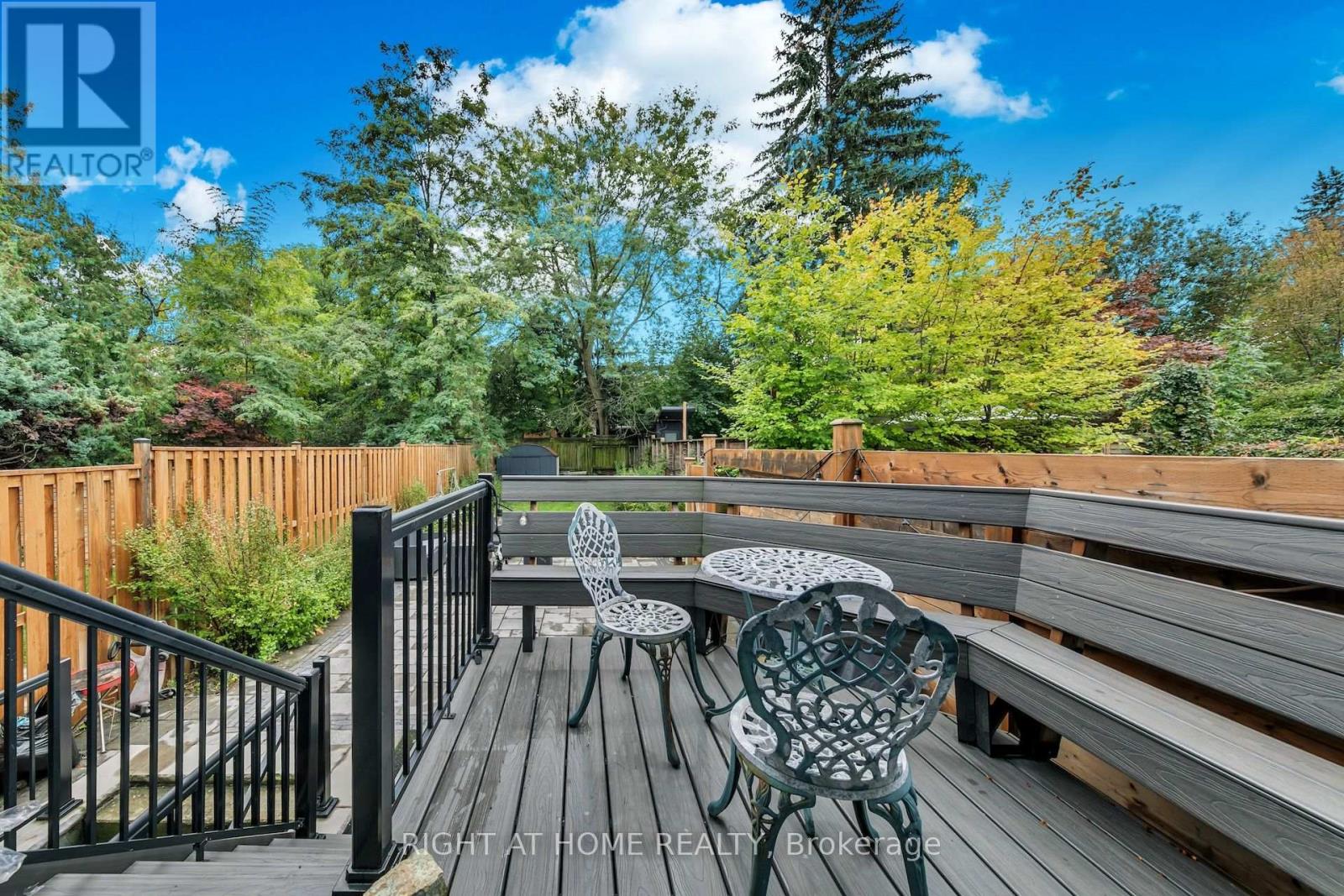 185 SOUDAN AVENUE - Image 25