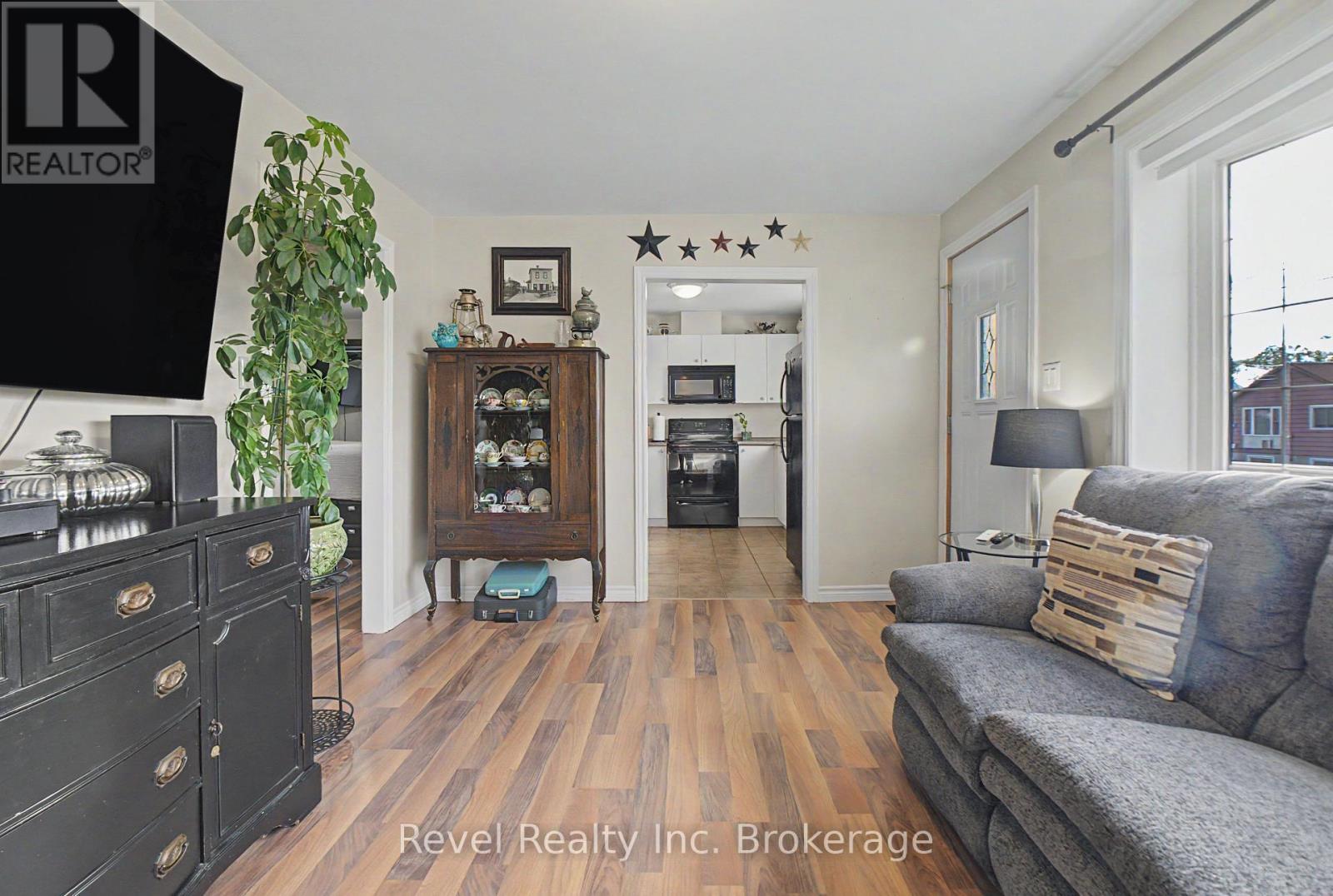 204 DELAWARE AVENUE - 13