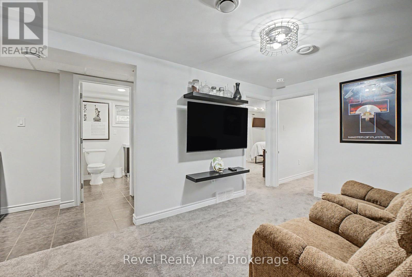 204 DELAWARE AVENUE - 24