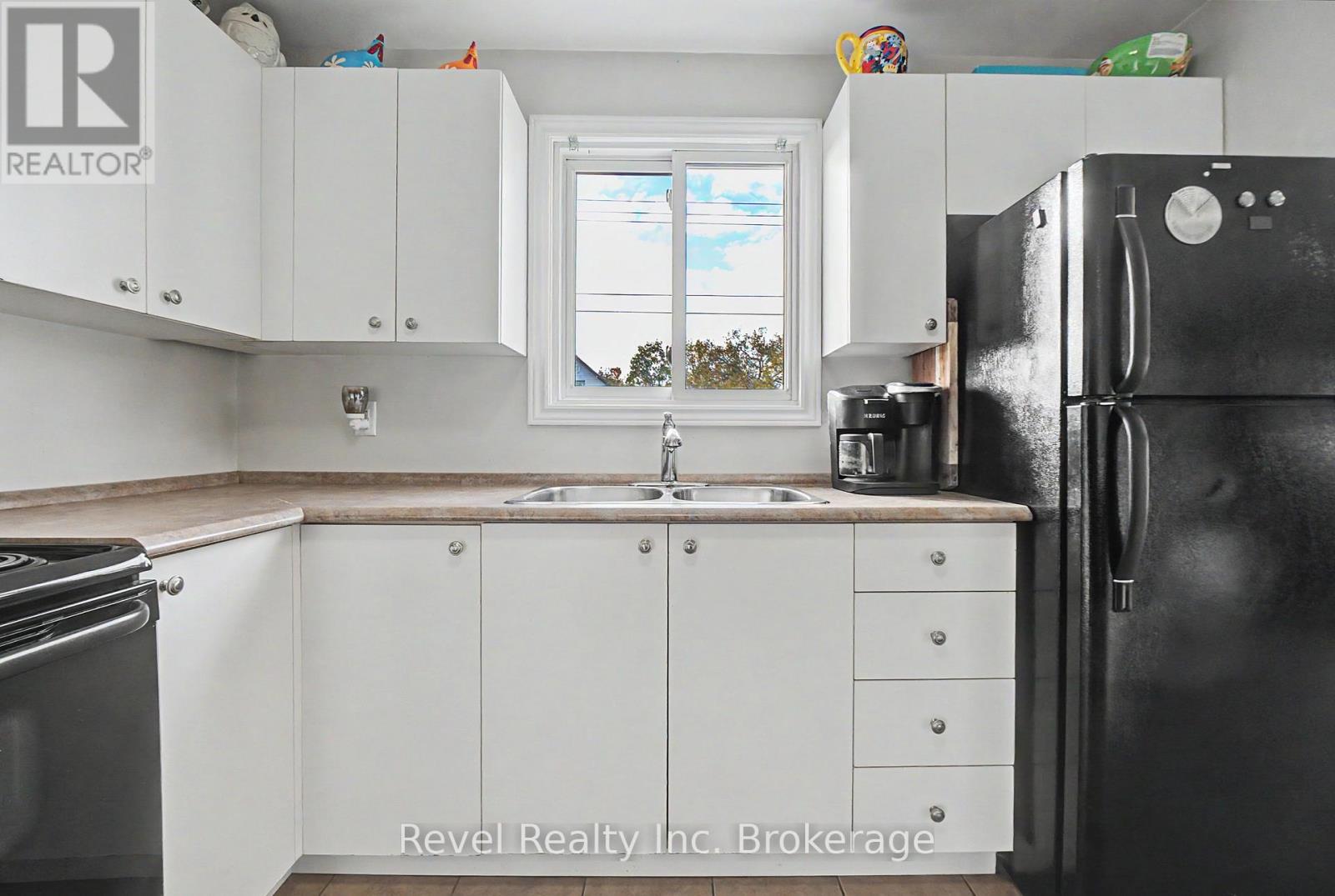 204 DELAWARE AVENUE - 8