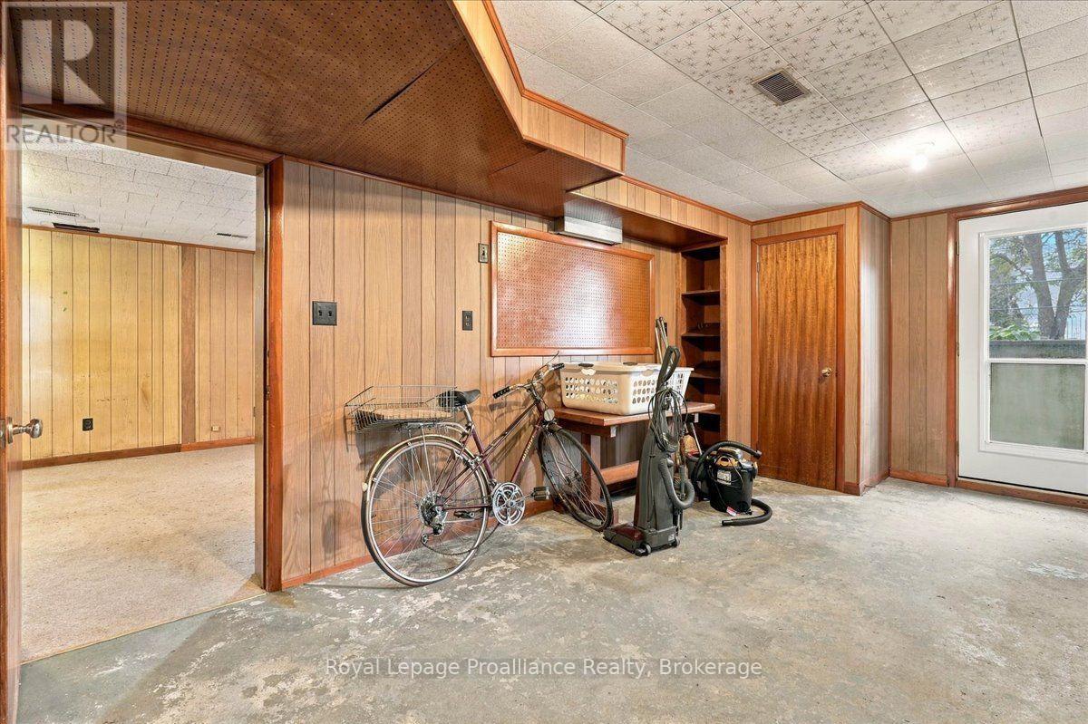 550 Victoria Avenue, Belleville, ON photo 22