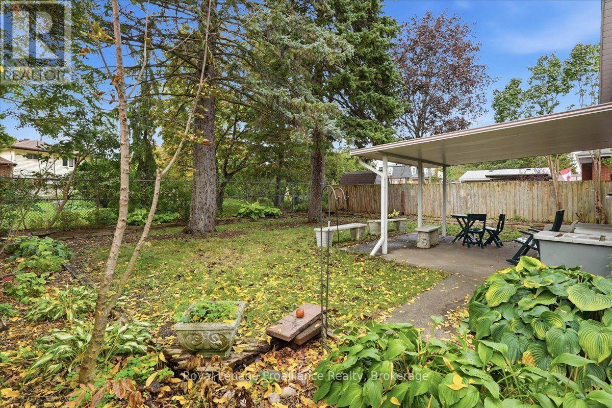 550 Victoria Avenue, Belleville, ON photo 35
