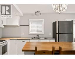 1413 Sunshine Coast Highway, Gibsons, BC V0N1V5 Photo 10