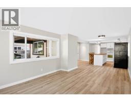 1413 Sunshine Coast Highway, Gibsons, BC V0N1V5 Photo 12