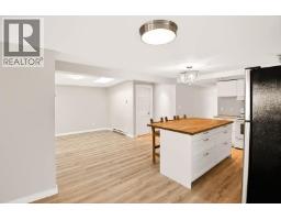1413 Sunshine Coast Highway, Gibsons, BC V0N1V5 Photo 7