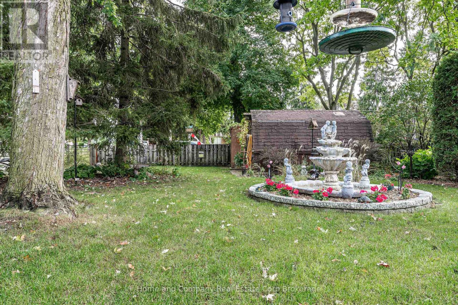 69 NETHERCOTT DRIVE - 36
