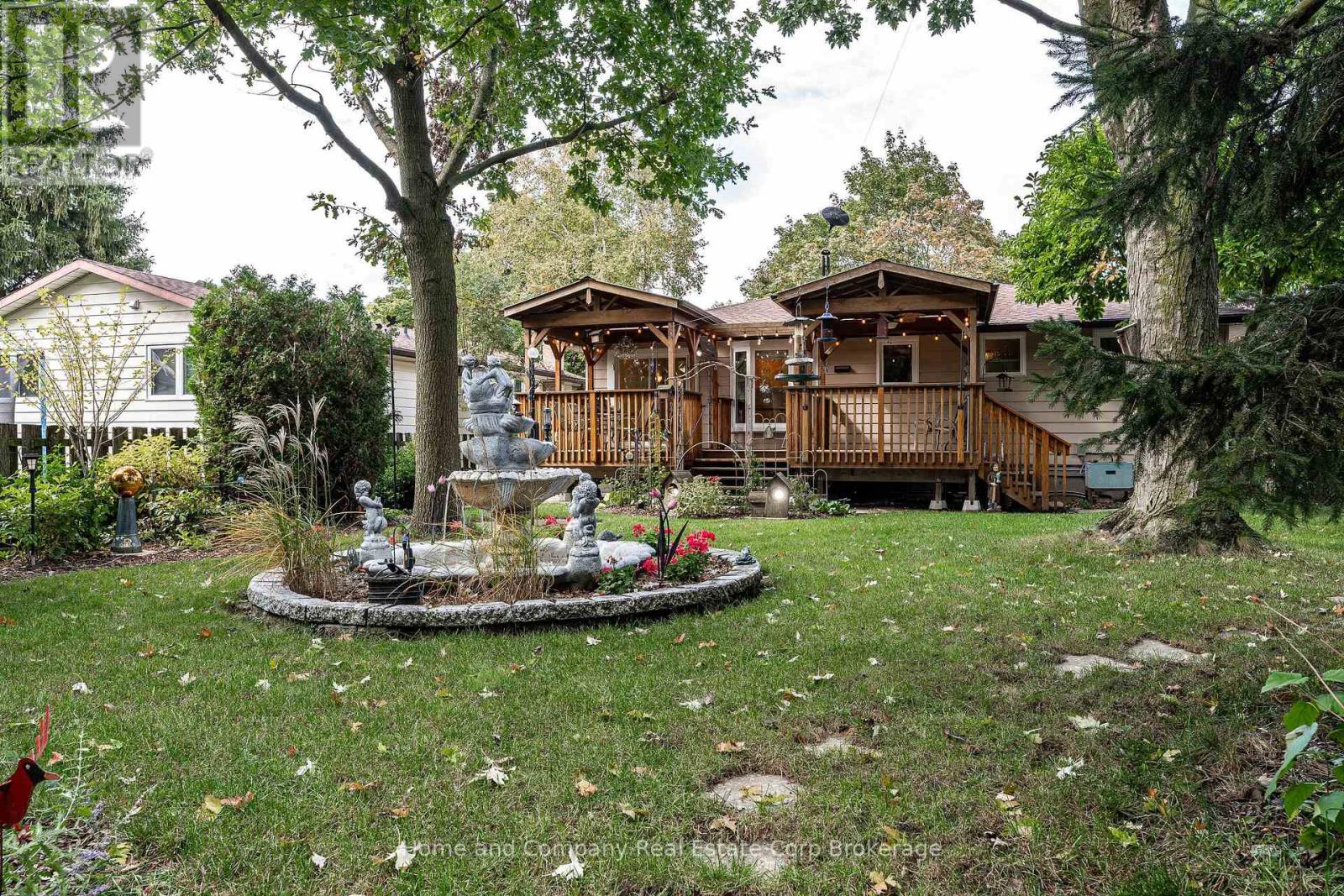 69 NETHERCOTT DRIVE - 39