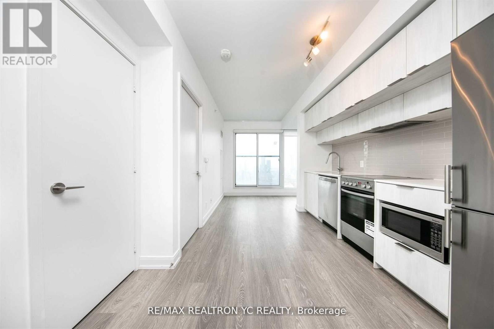 #4007 181 DUNDAS STREET E - 2