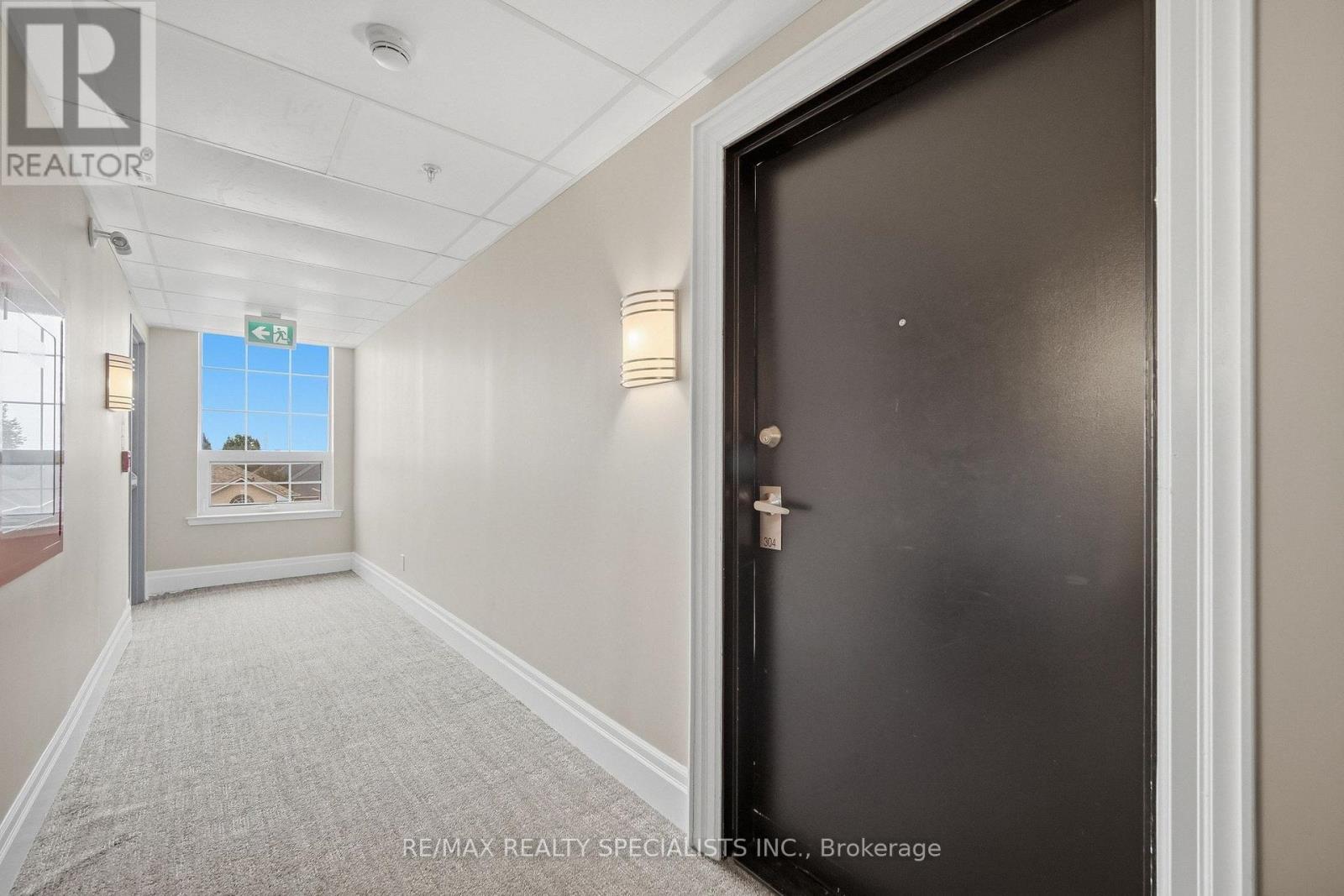 #304 21 BROOKHOUSE DRIVE - 1