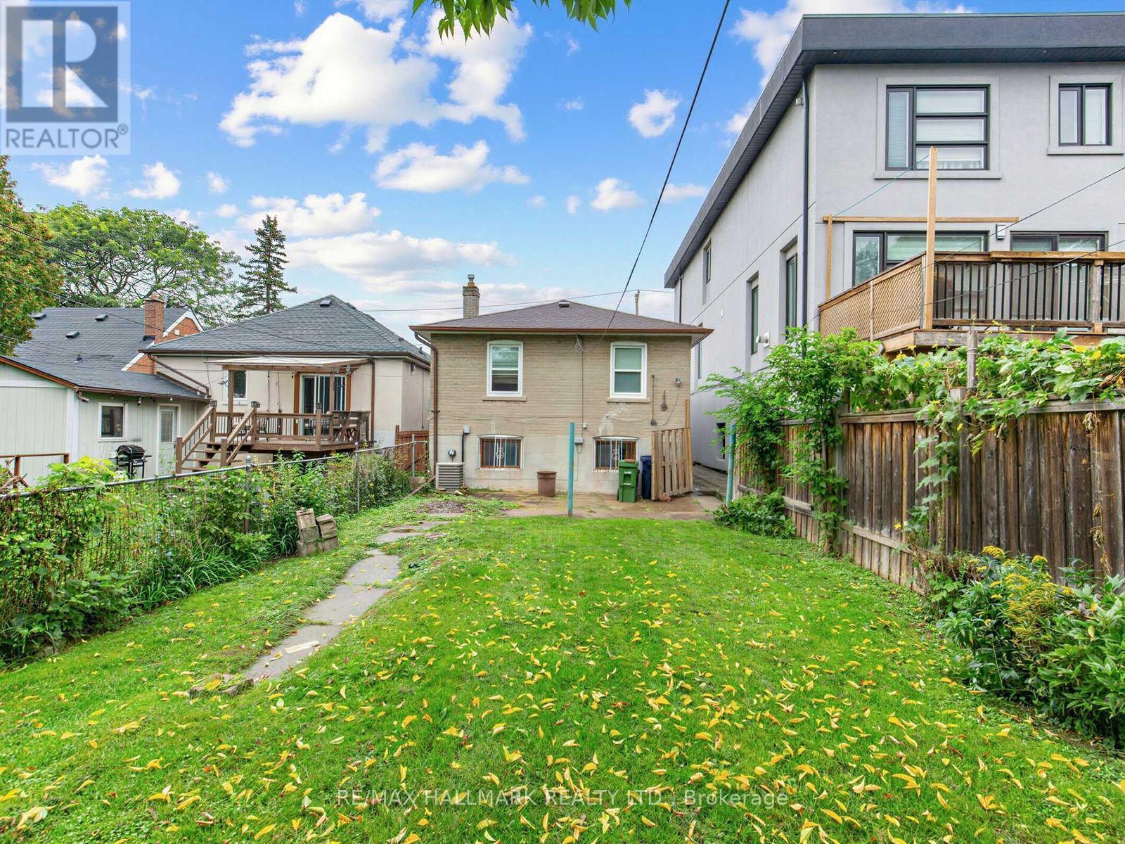 65 HOLMSTEAD AVENUE - 7