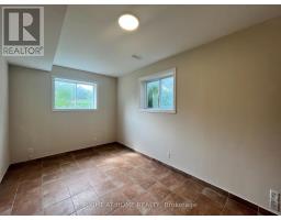 379 The Queensway South, Georgina, ON L4P2C4 Photo 14