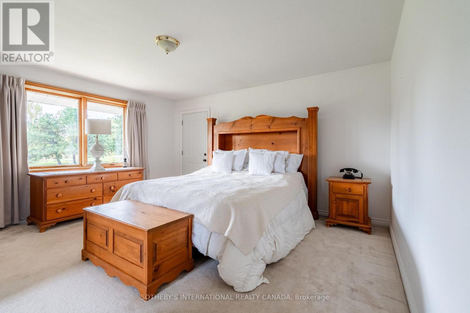 6055 17TH SIDE ROAD - 17
