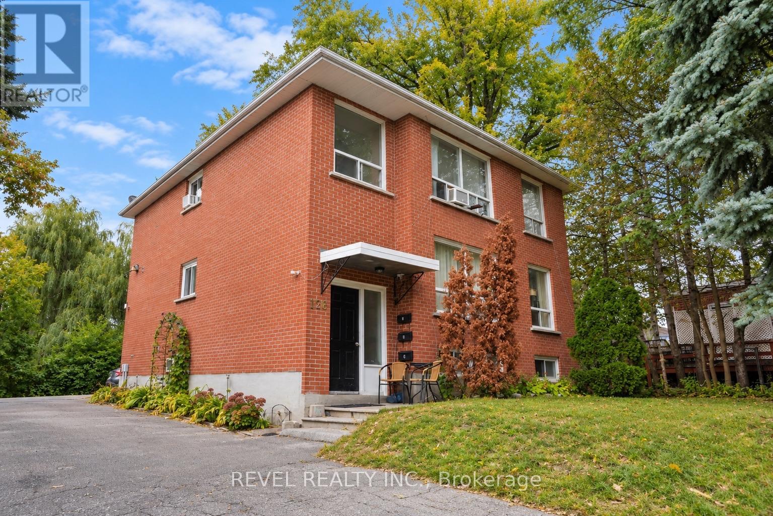 138 Innisfil Street, Barrie, ON