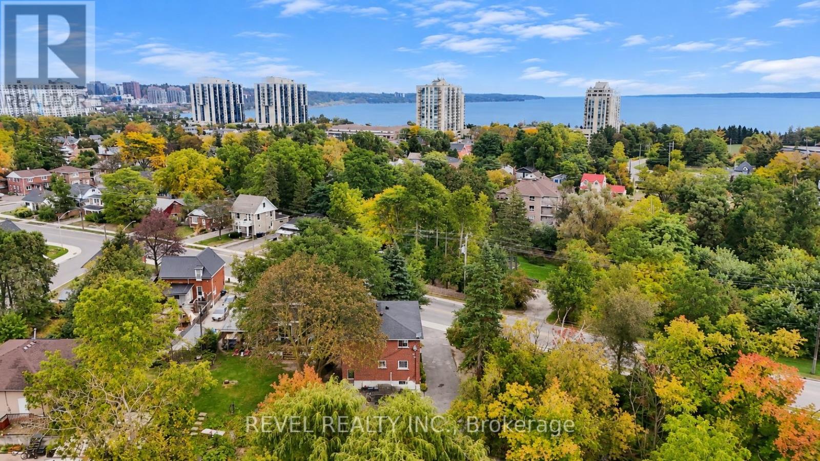 138 Innisfil Street, Barrie, ON photo 6