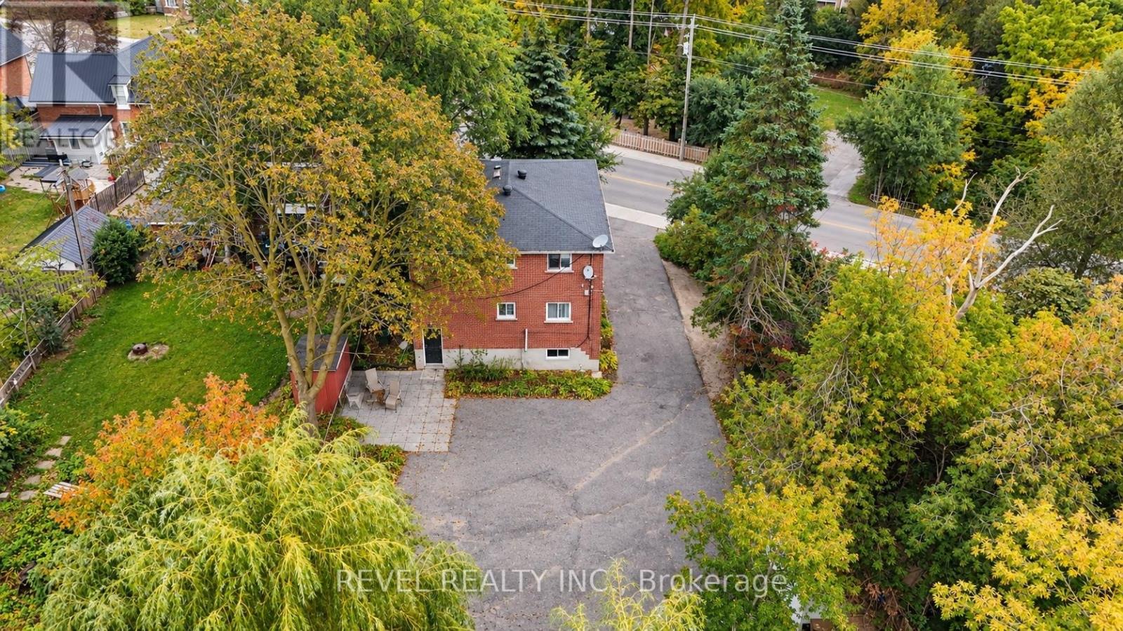 138 Innisfil Street, Barrie, ON photo 8
