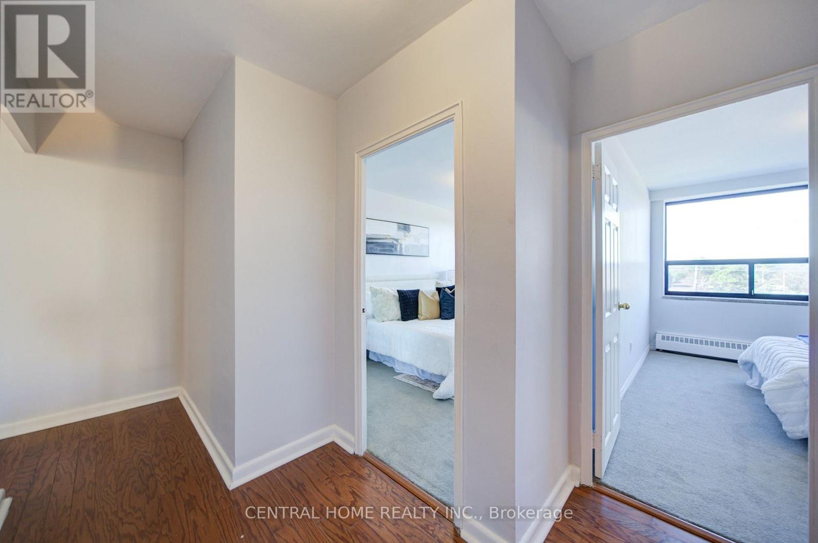 #504 921 MIDLAND AVENUE - 16