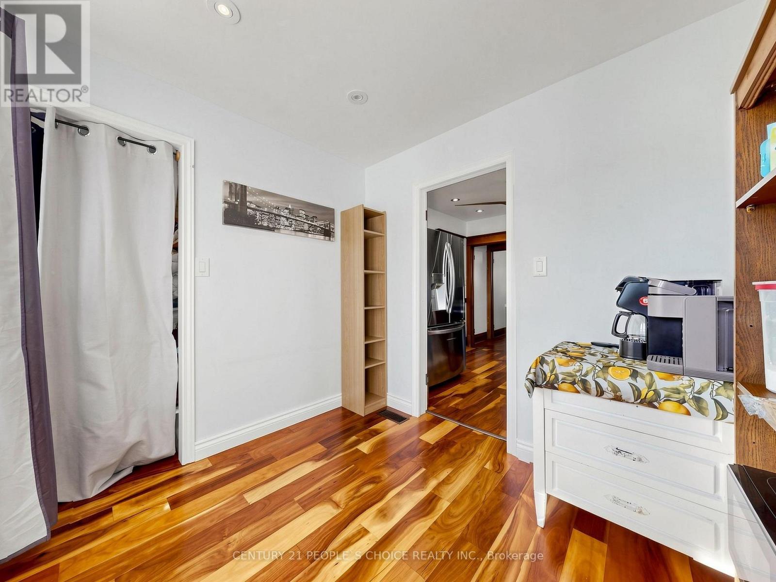 6510 Barker Street — photo 13